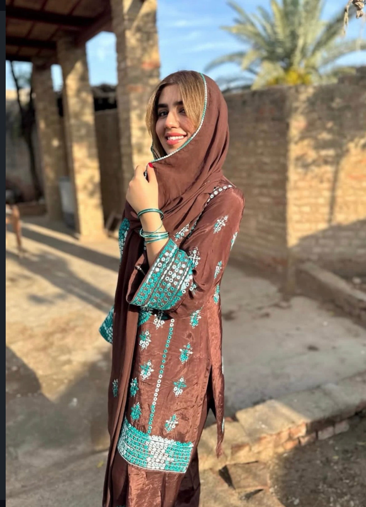 Brown Balochi🤎(delivery time 10 weeks)