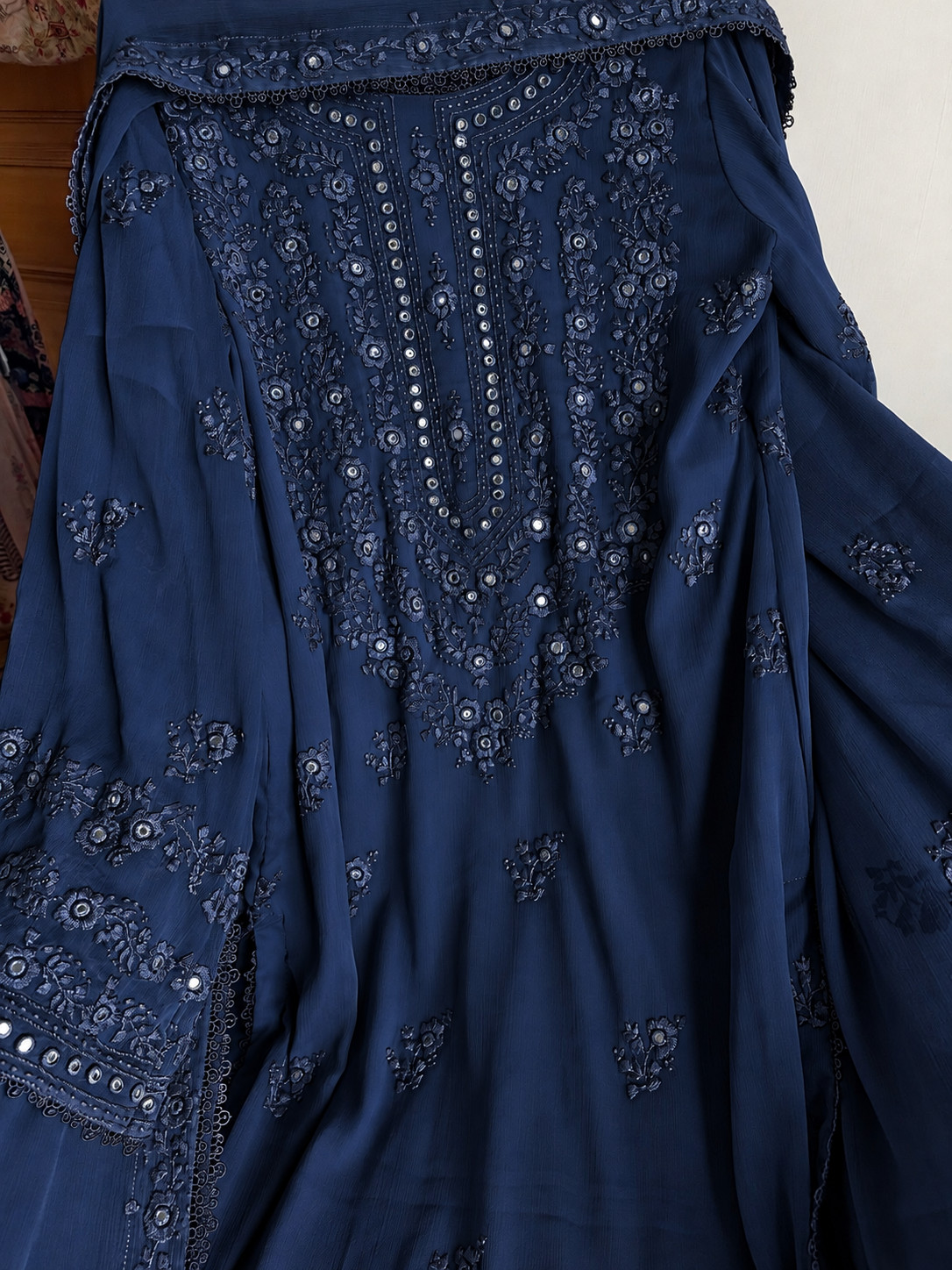 Navy blue(delivery time 10 weeks)
