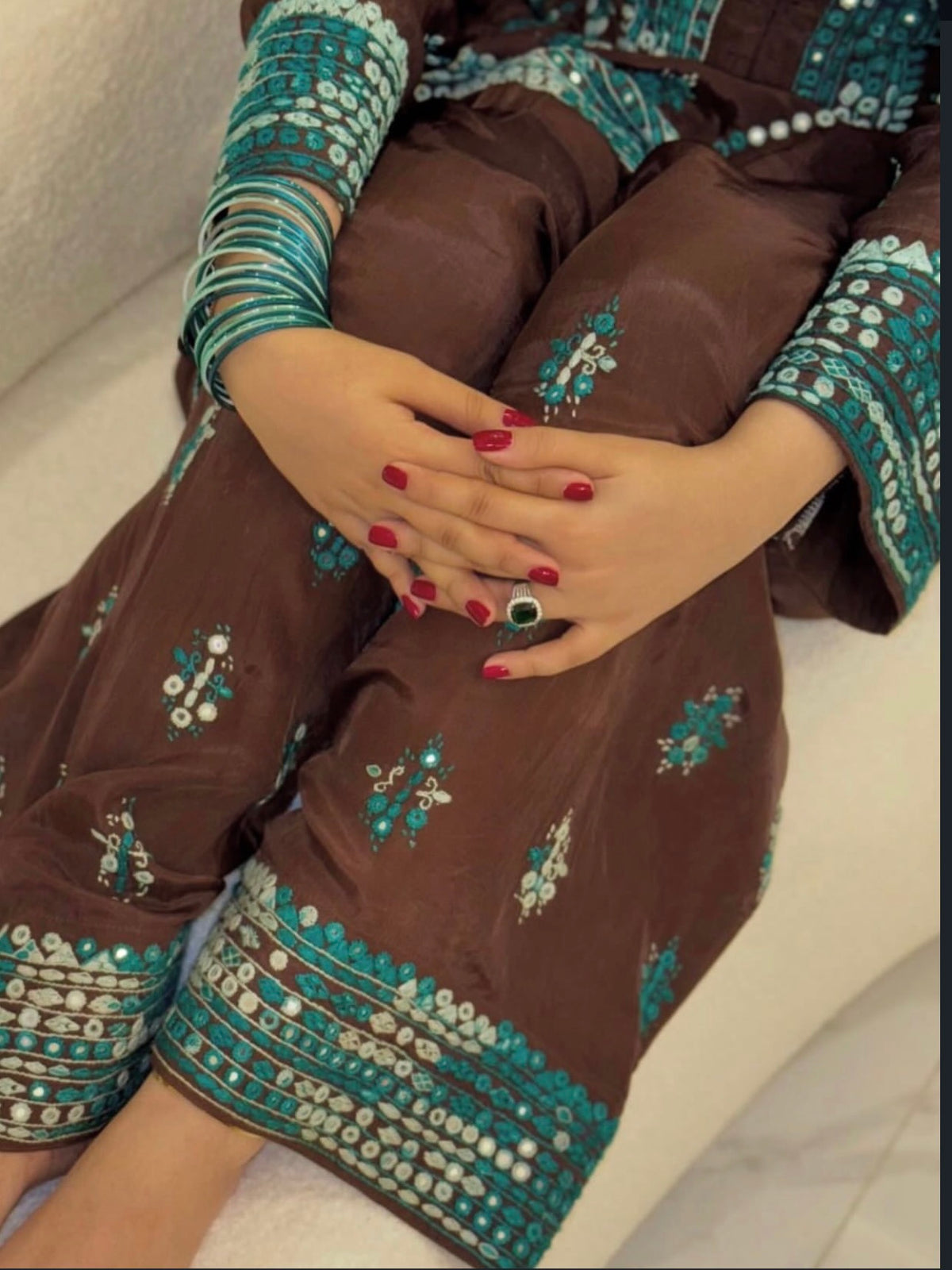 Brown Balochi🤎(delivery time 10 weeks)