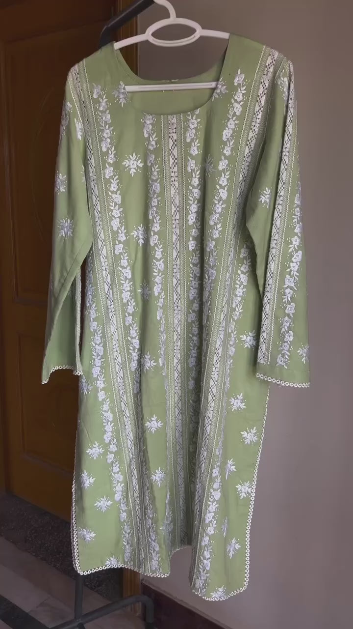 Light green stitched tarkashi